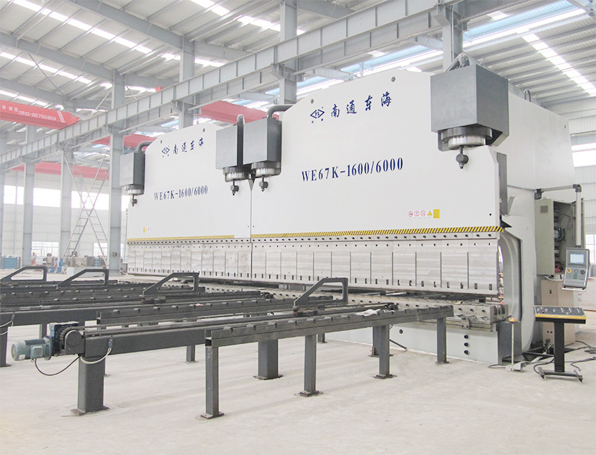2xWE67K-1600T6000 CNC Press Brake In Tandem